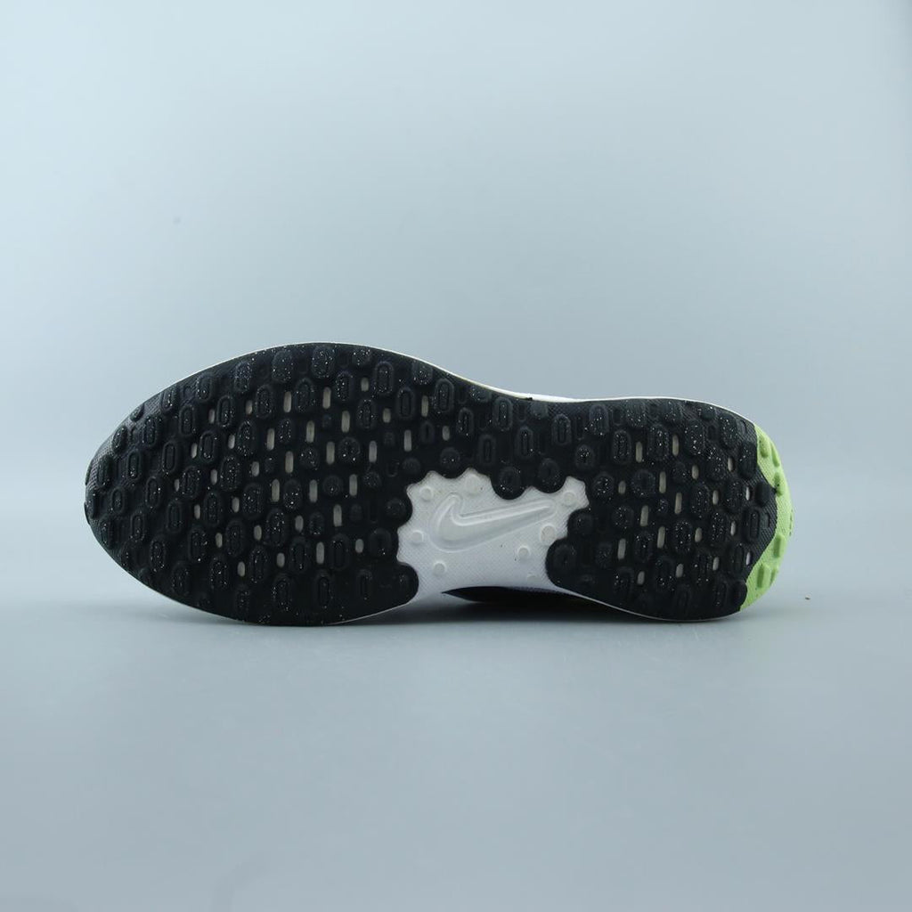 NIKE REVOLUTION 7