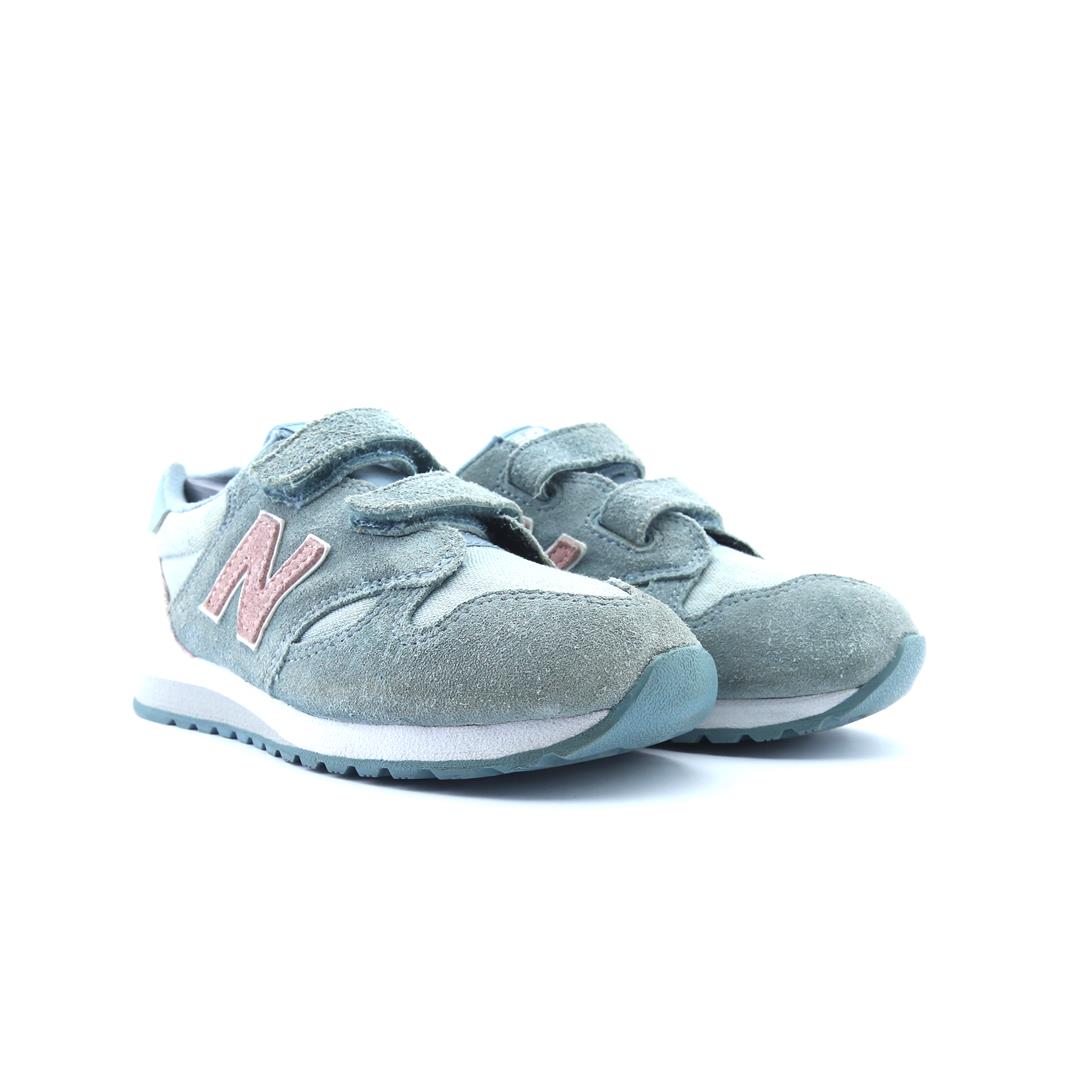 NEW BALANCE 520