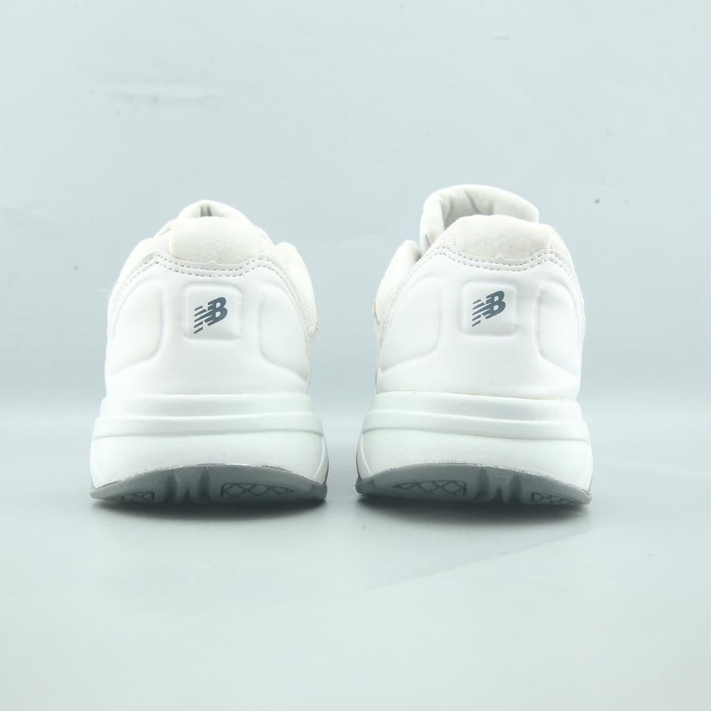 NEW BALANCE 813