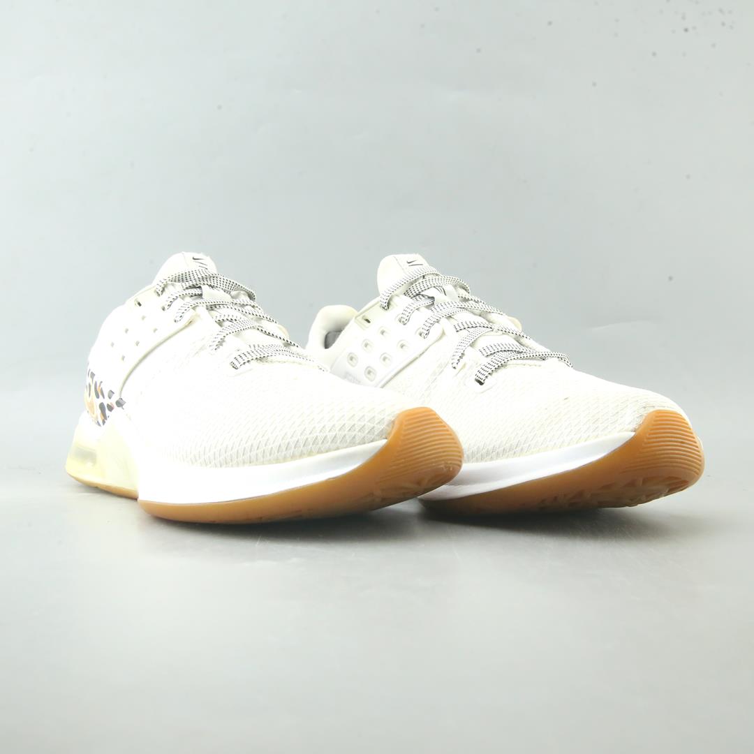 NIKE AIR MAX BELLA TR 4
