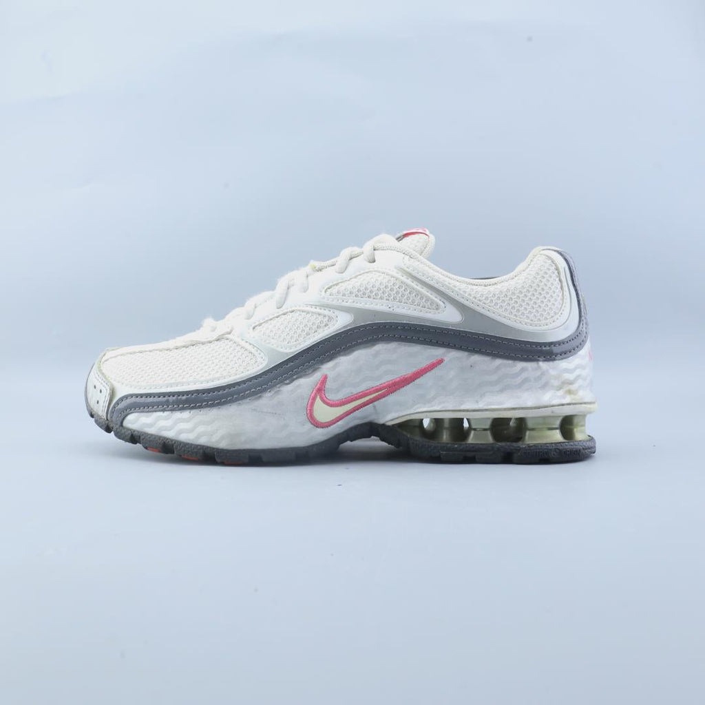 NIKE  REAX RUN 5