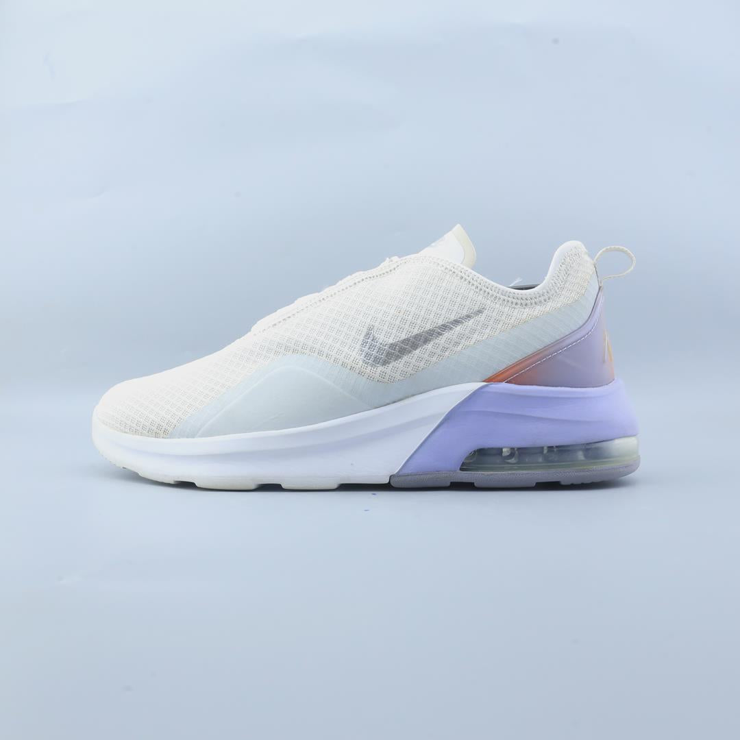 NIKE AIR MAX MOTION
