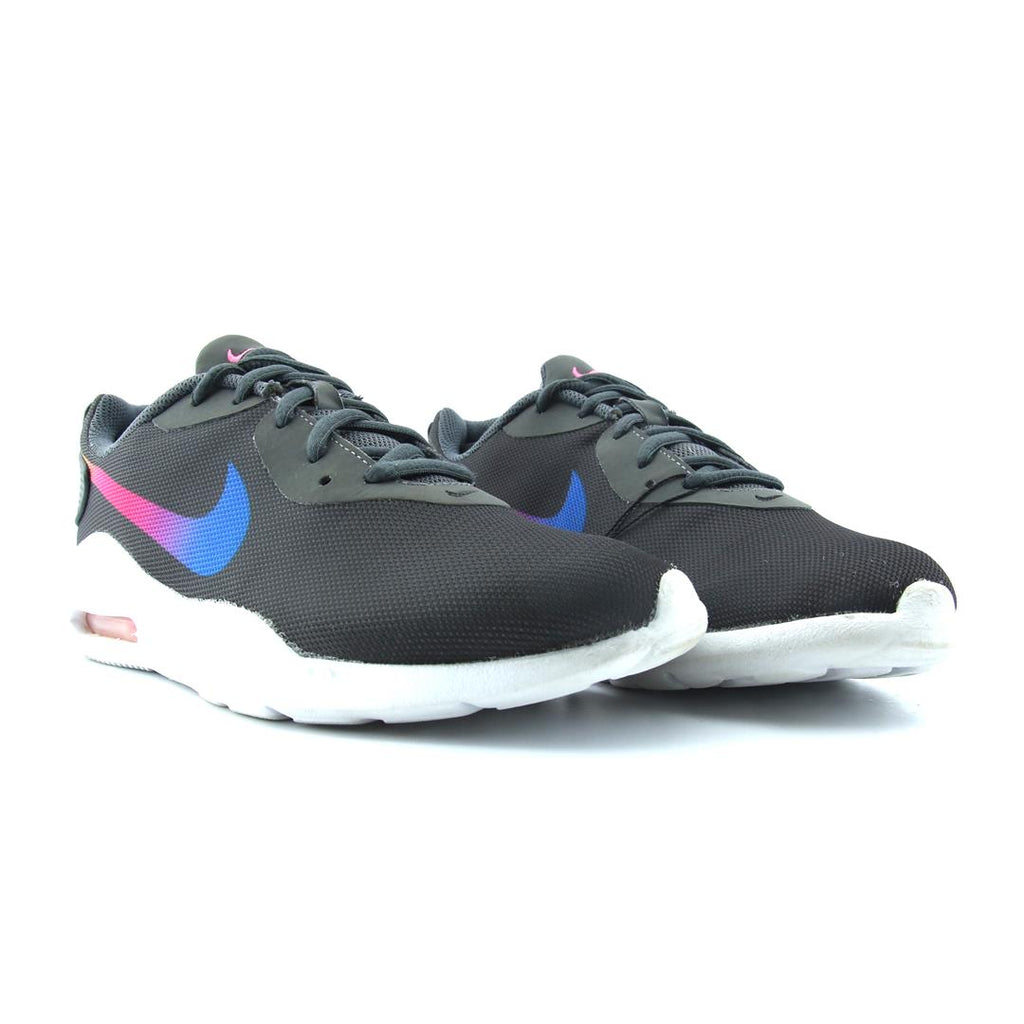 NIKE AIR MAX OKETO