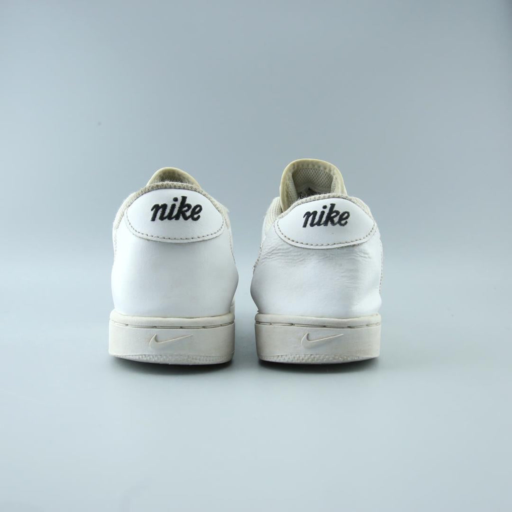 NIKE COURT VINTAGE