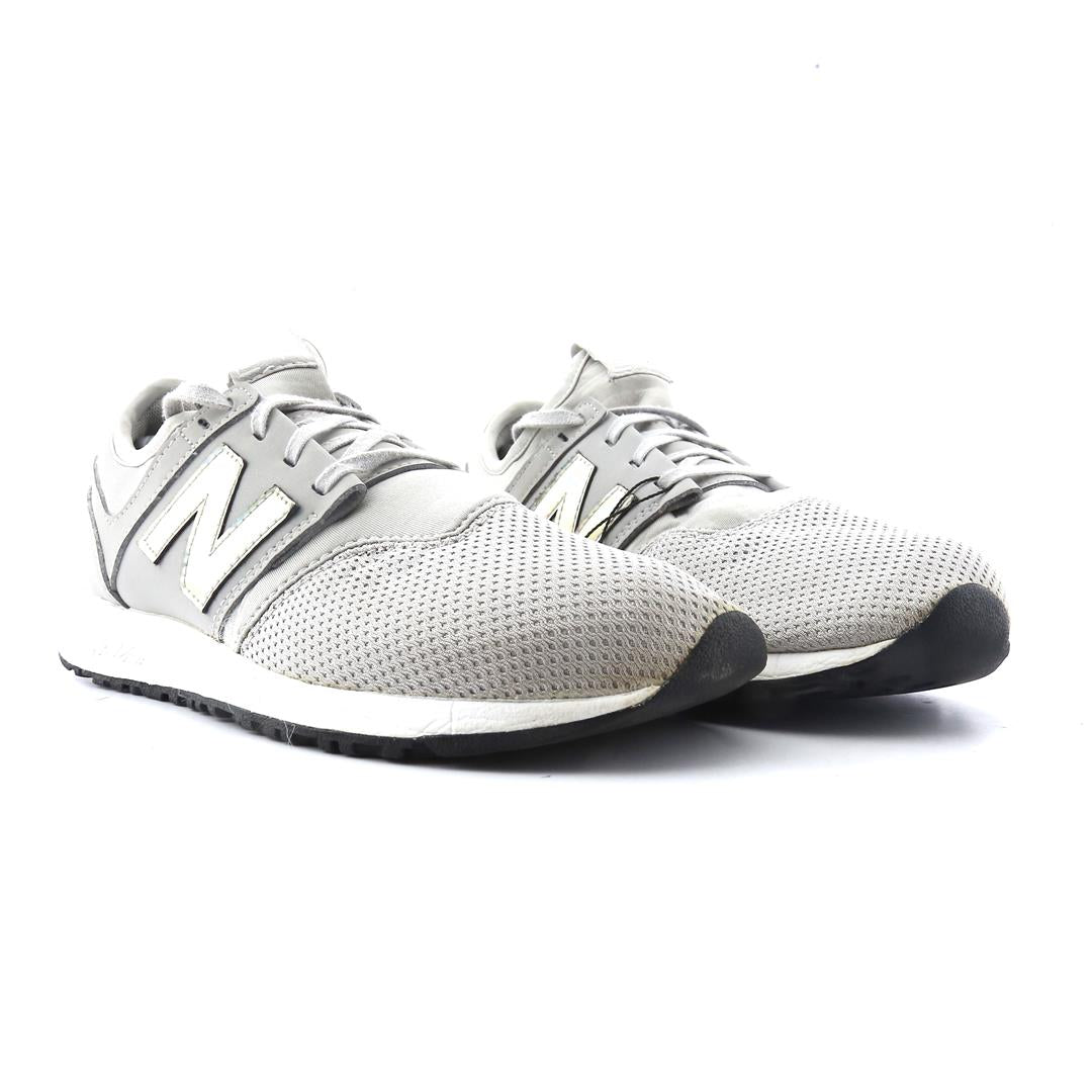 NEW BALANCE 247 V6