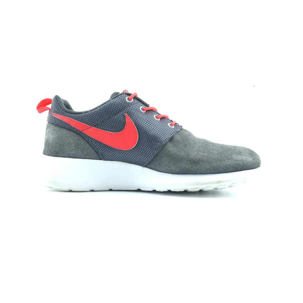 NIKE ROSHE RUN