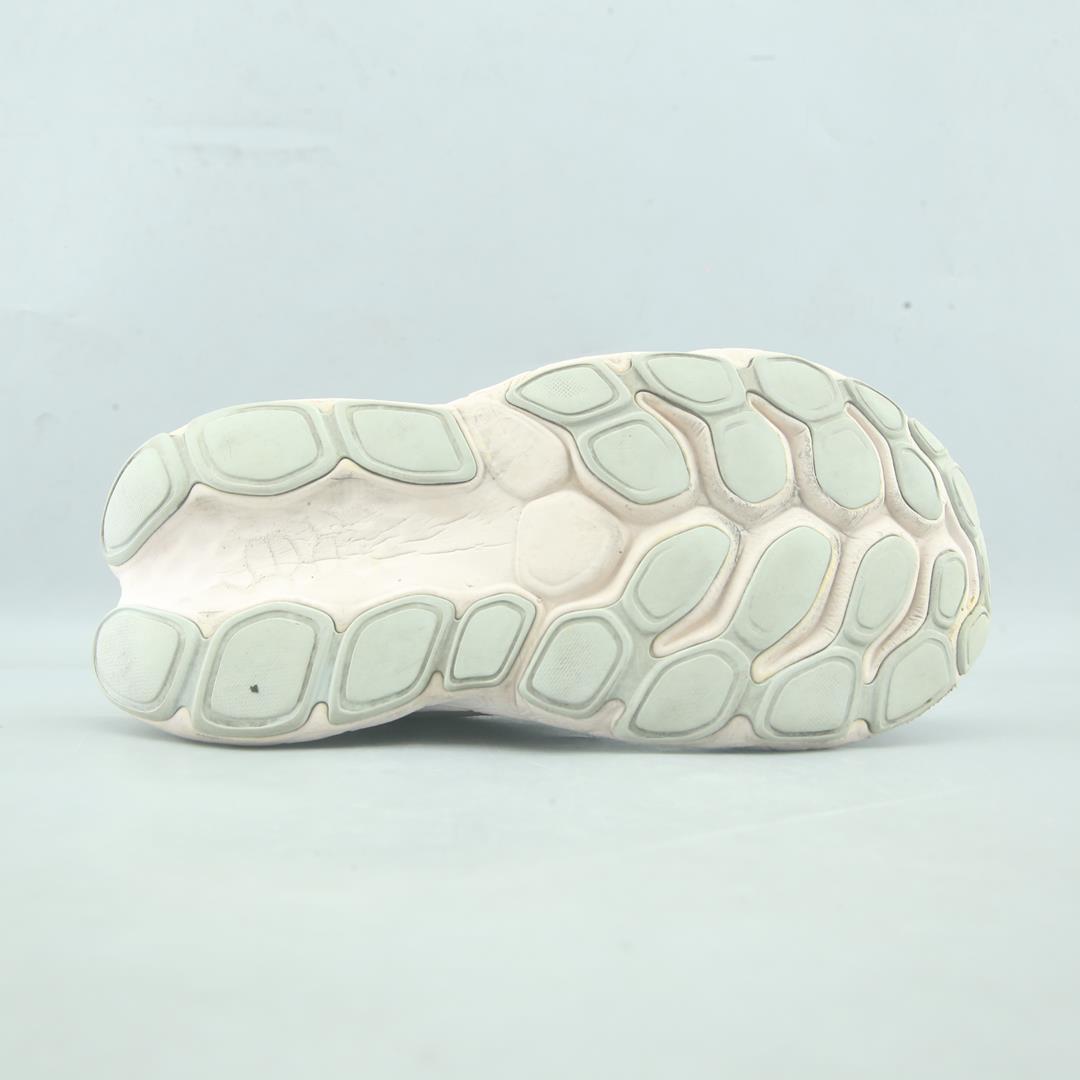 NEW BALANCE FRESH FOAM MORE V4