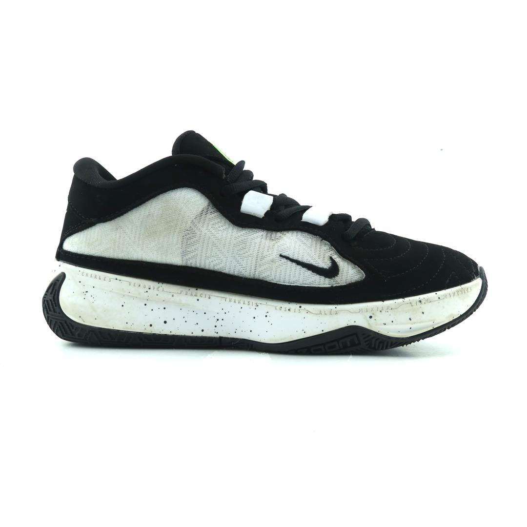 NIKE ZOOM FREAK 5