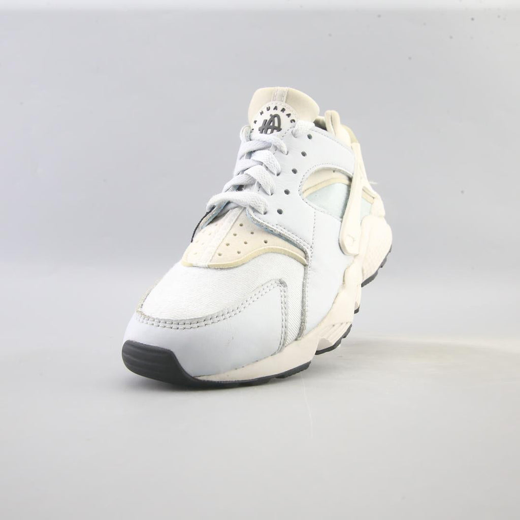 NIKE AIR HUARACHE
