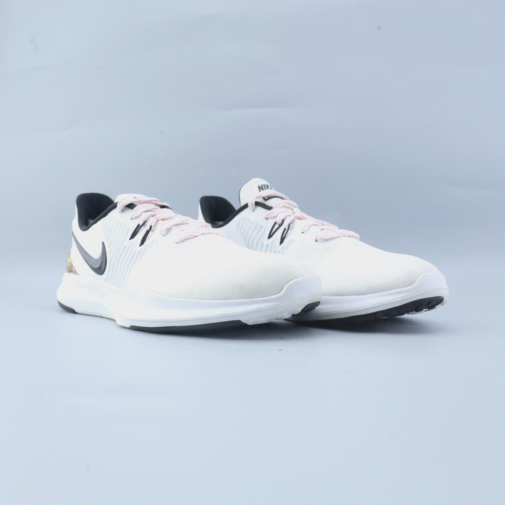 NIKE IN-SEASON TR 8