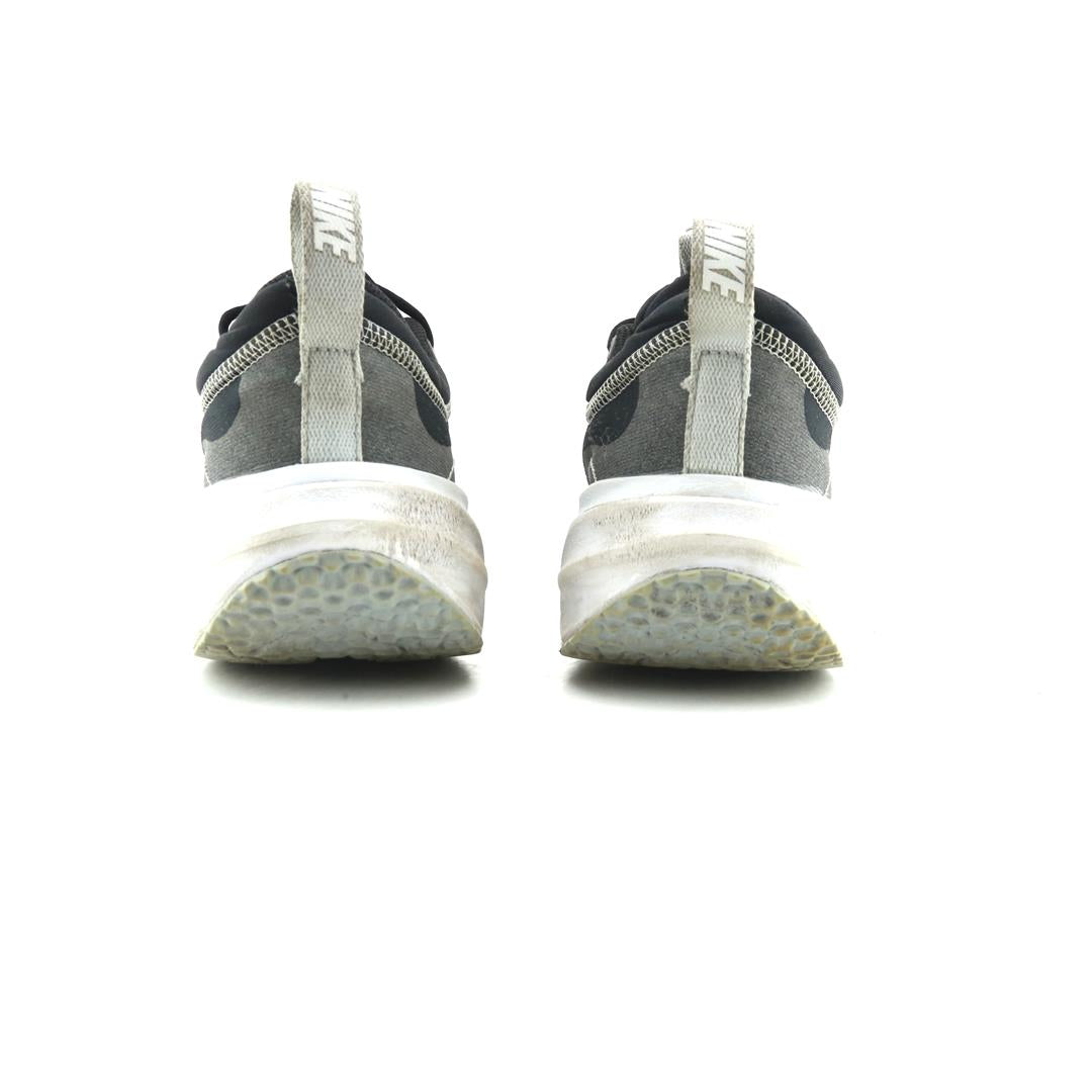 NIKE SPARK