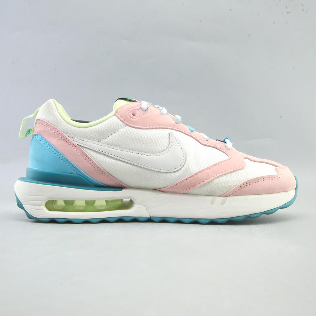 NIKE AIR MAX DAWN