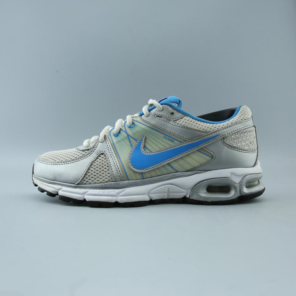 NIKE AIR MAX MOTO 9