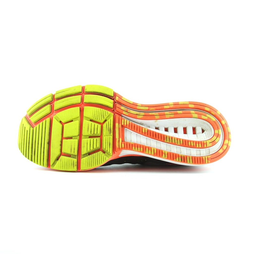 NIKE  AIR ZOOM VOMERO 10