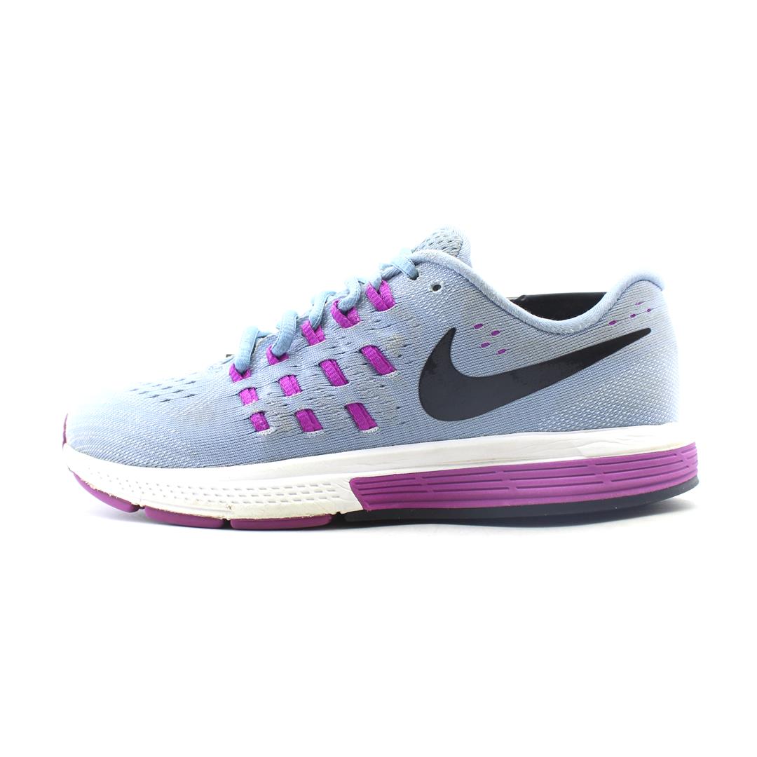 NIKE AIR ZOOM VOMERO 11