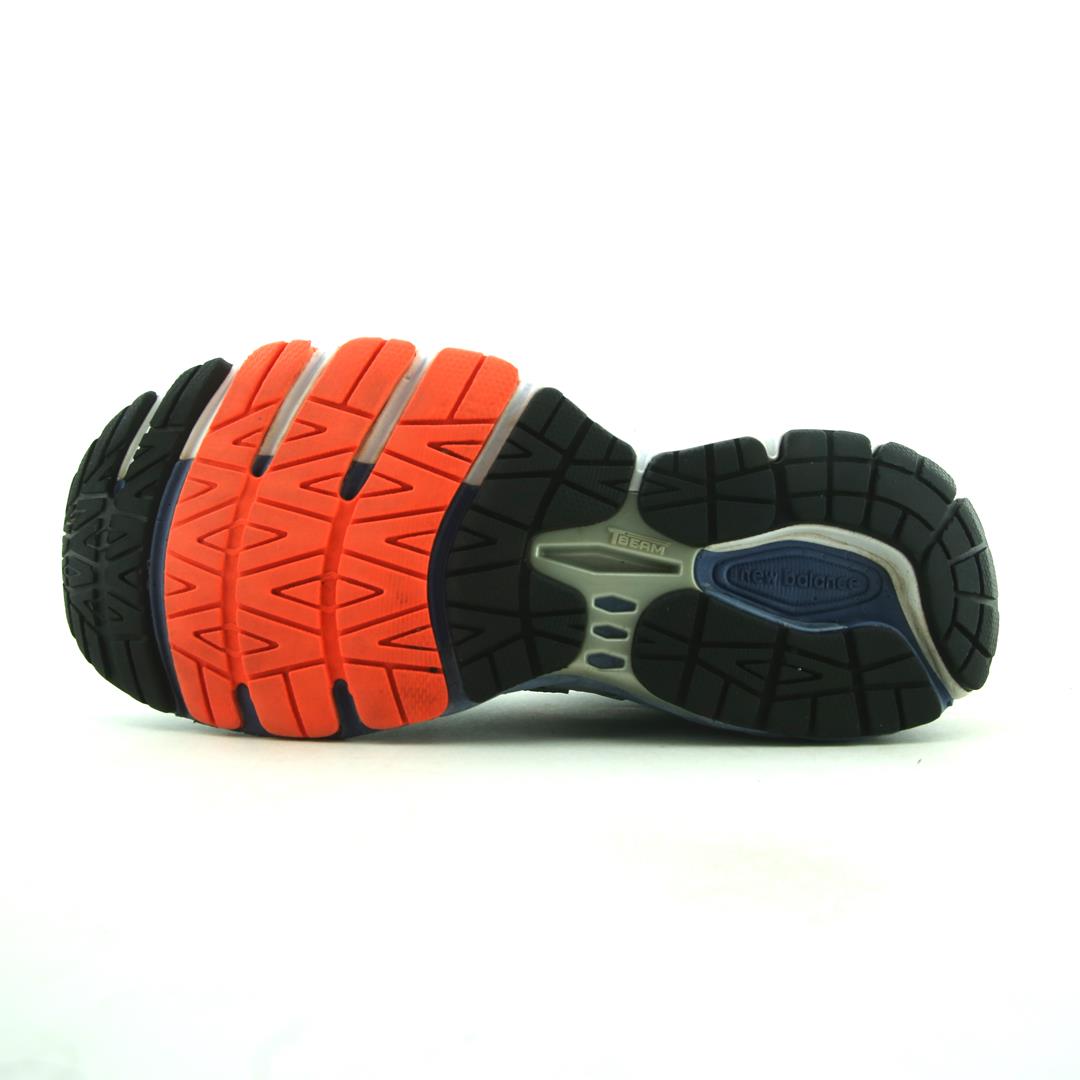 NEW BALANCE 860V6