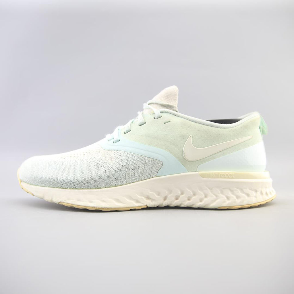 NIKE  REACT FLYKNIT 2