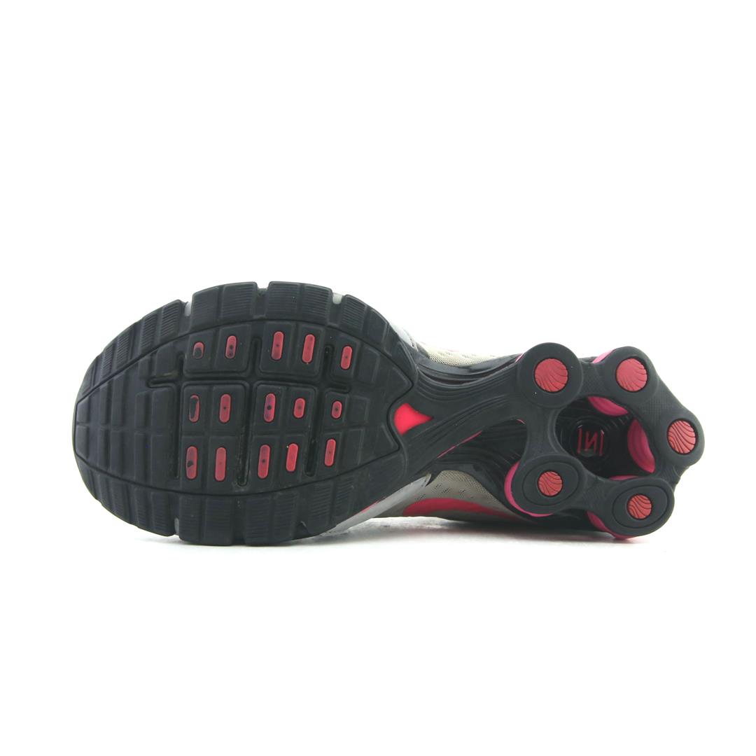 NIKE SHOX VAEDA