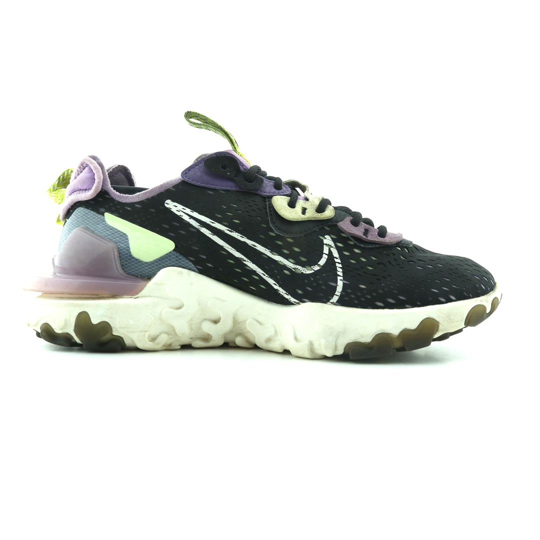 NIKE REACT VISION