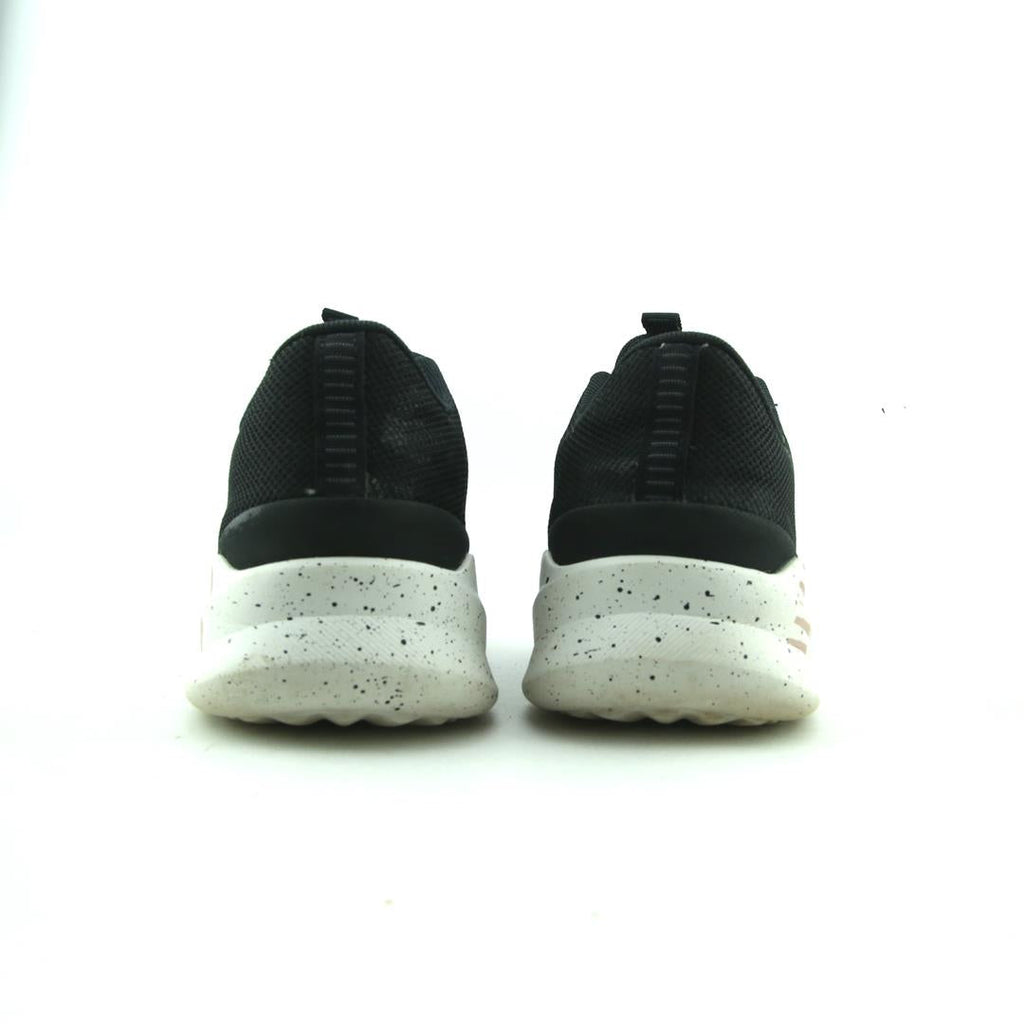 NEW BALANCE CUSH DISTRICT