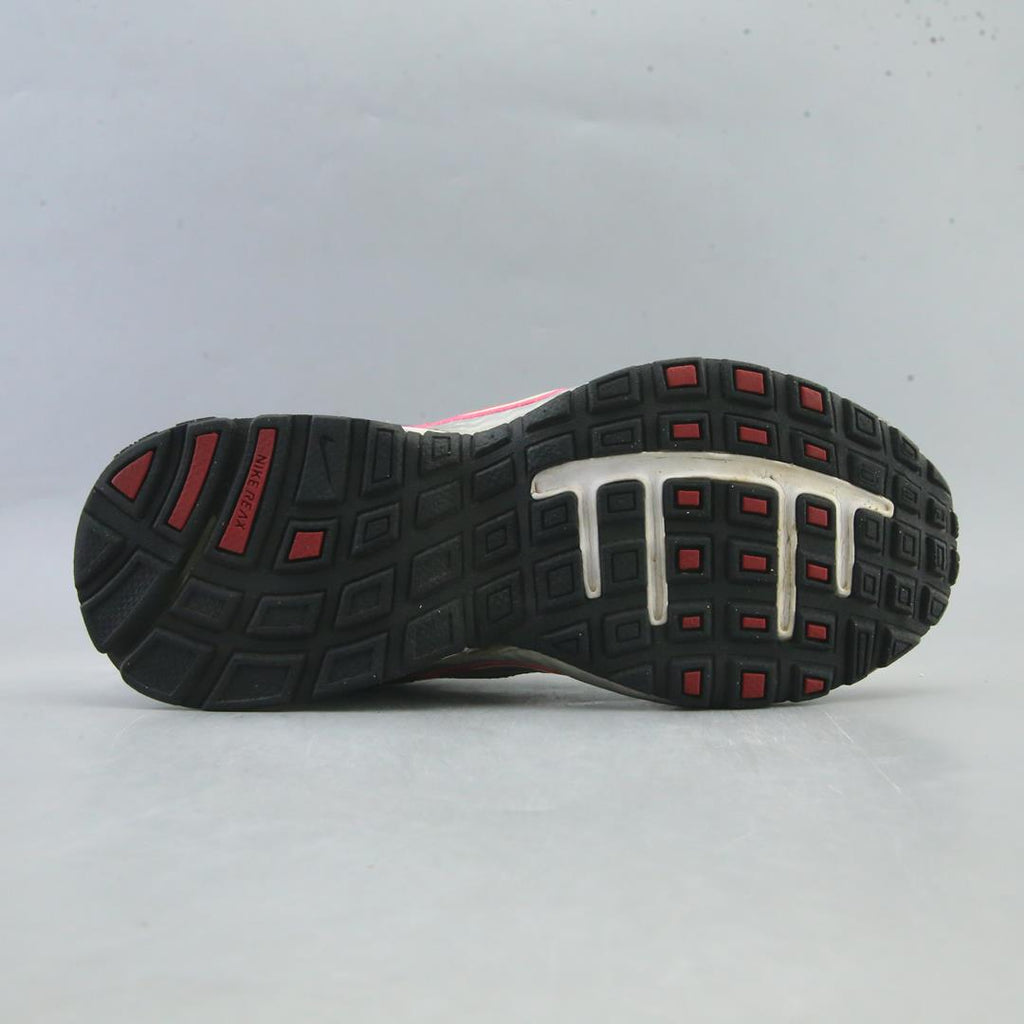 NIKE REAX RUN 5