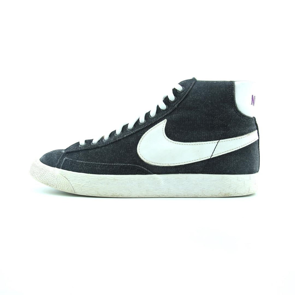 NIKE BLAZER MID