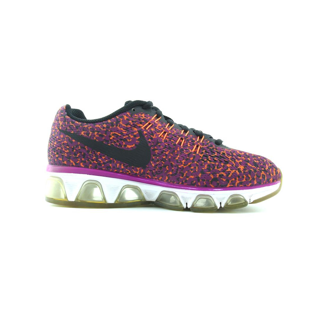 NIKE TAILWIND 8