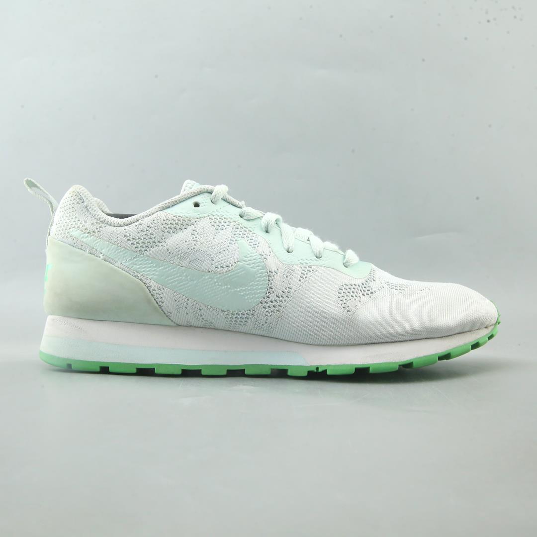 NIKE MD RUNNER 2