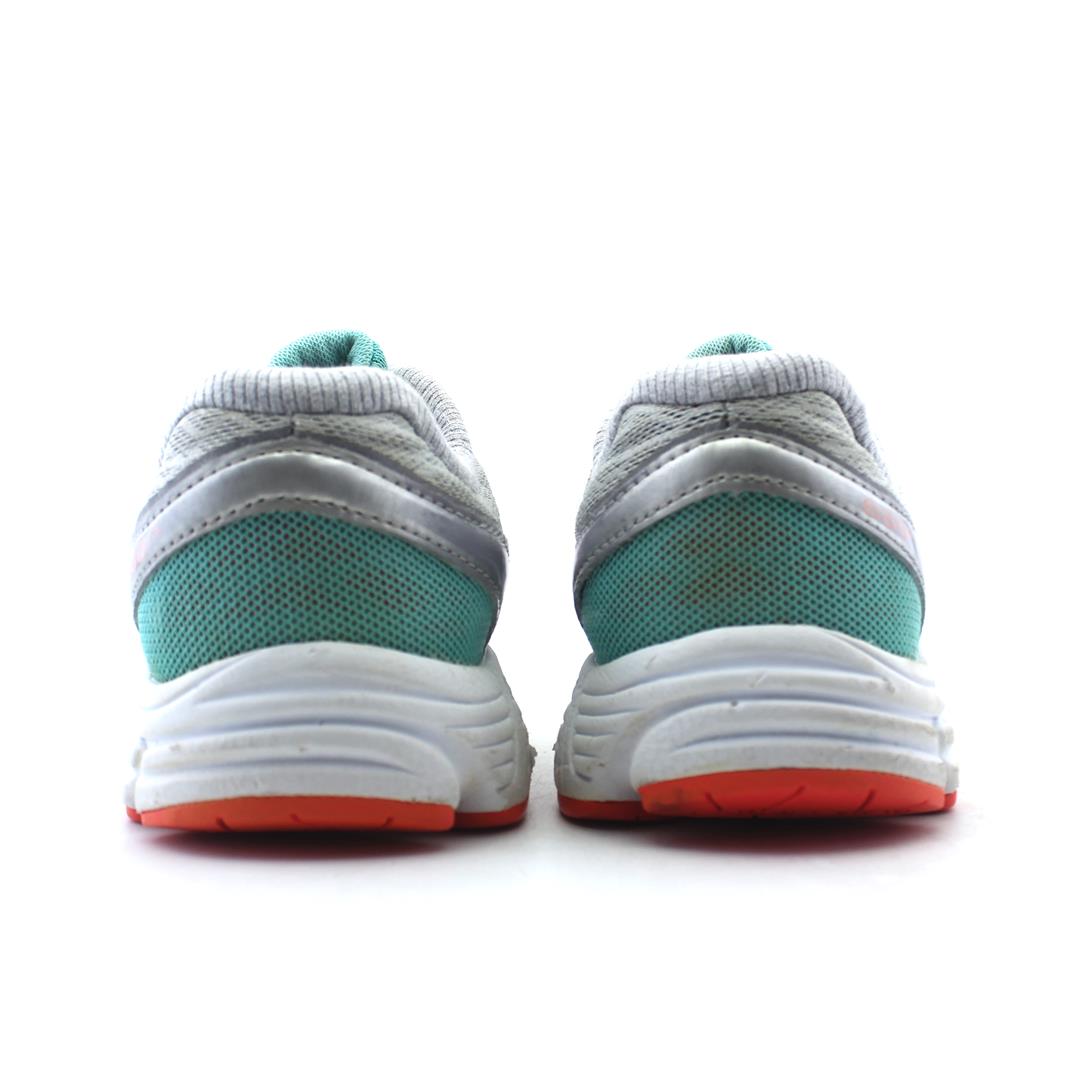 NEW BALANCE 880V5