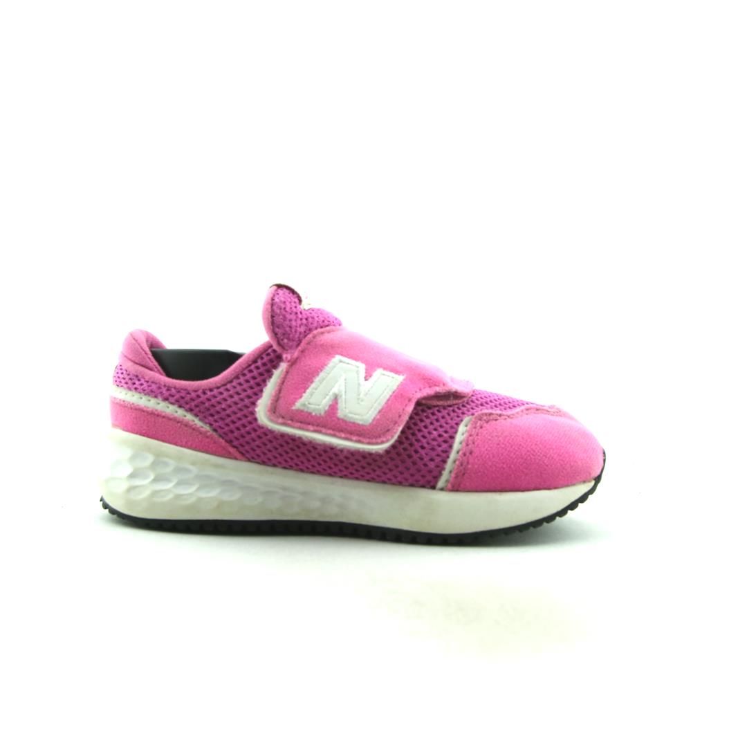 NEW BALANCE 70