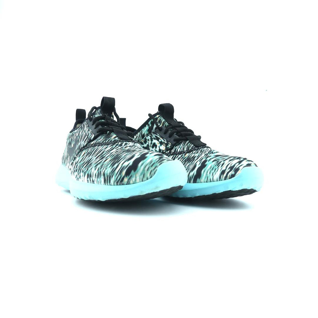 NIKE  JUVENATE