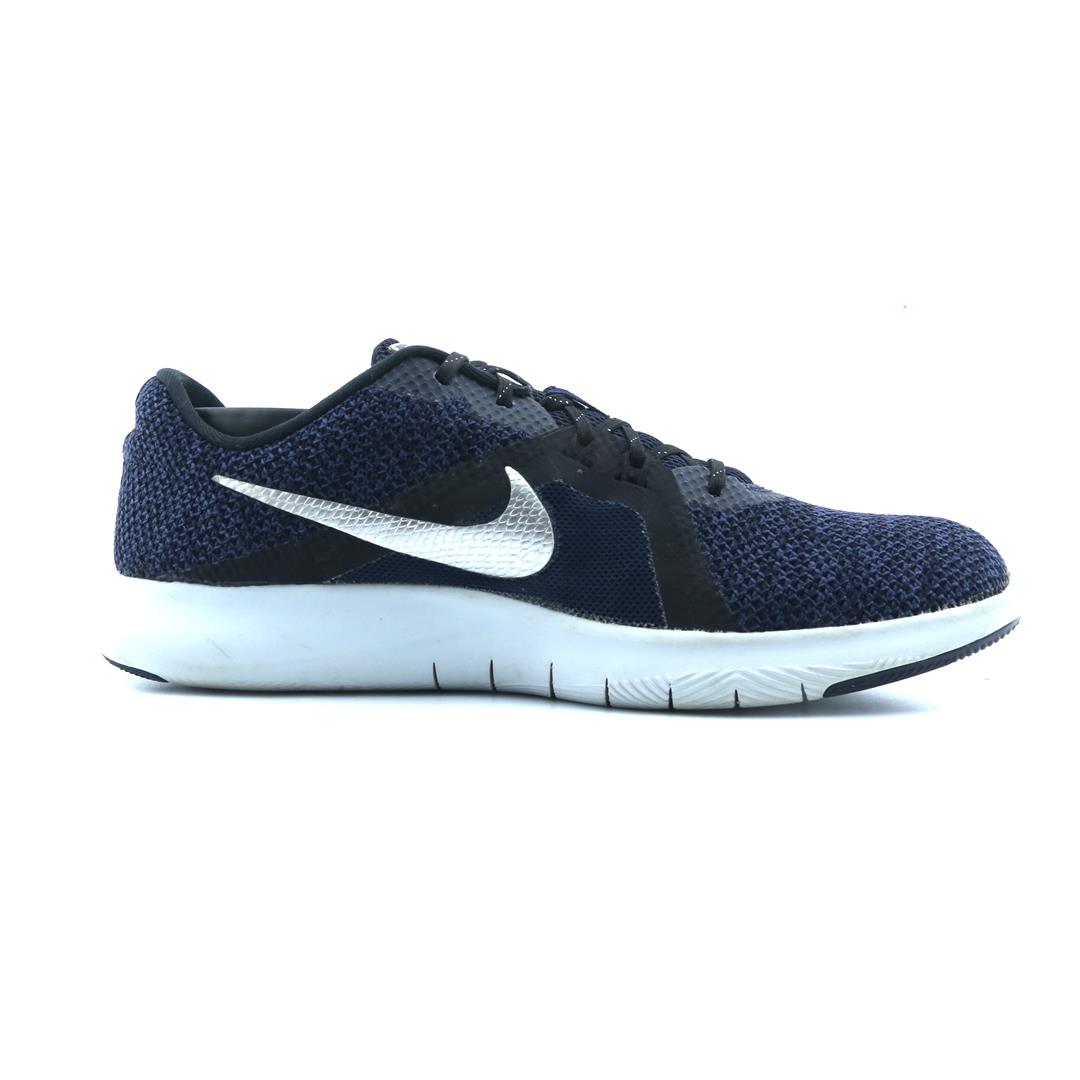 NIKE FLEX TR 8