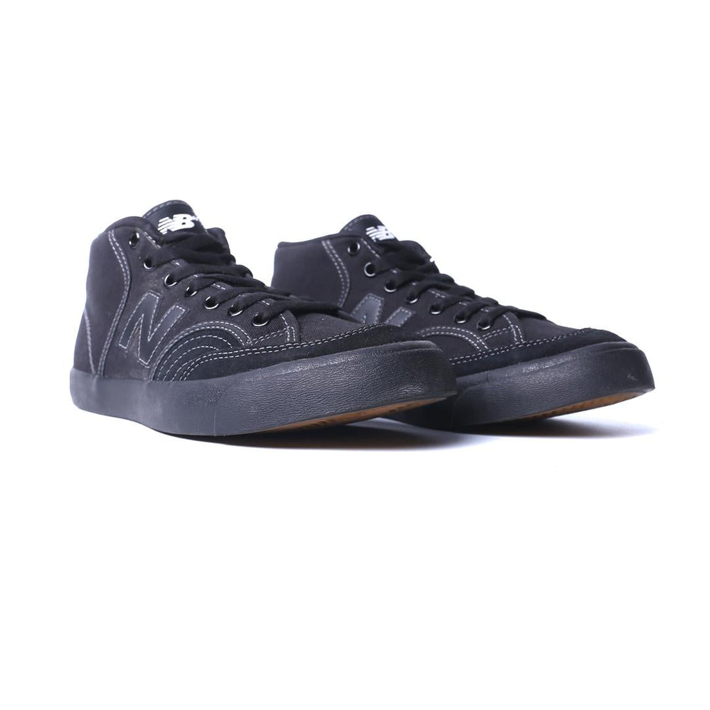 NEW BALANCE NUMERIC 213