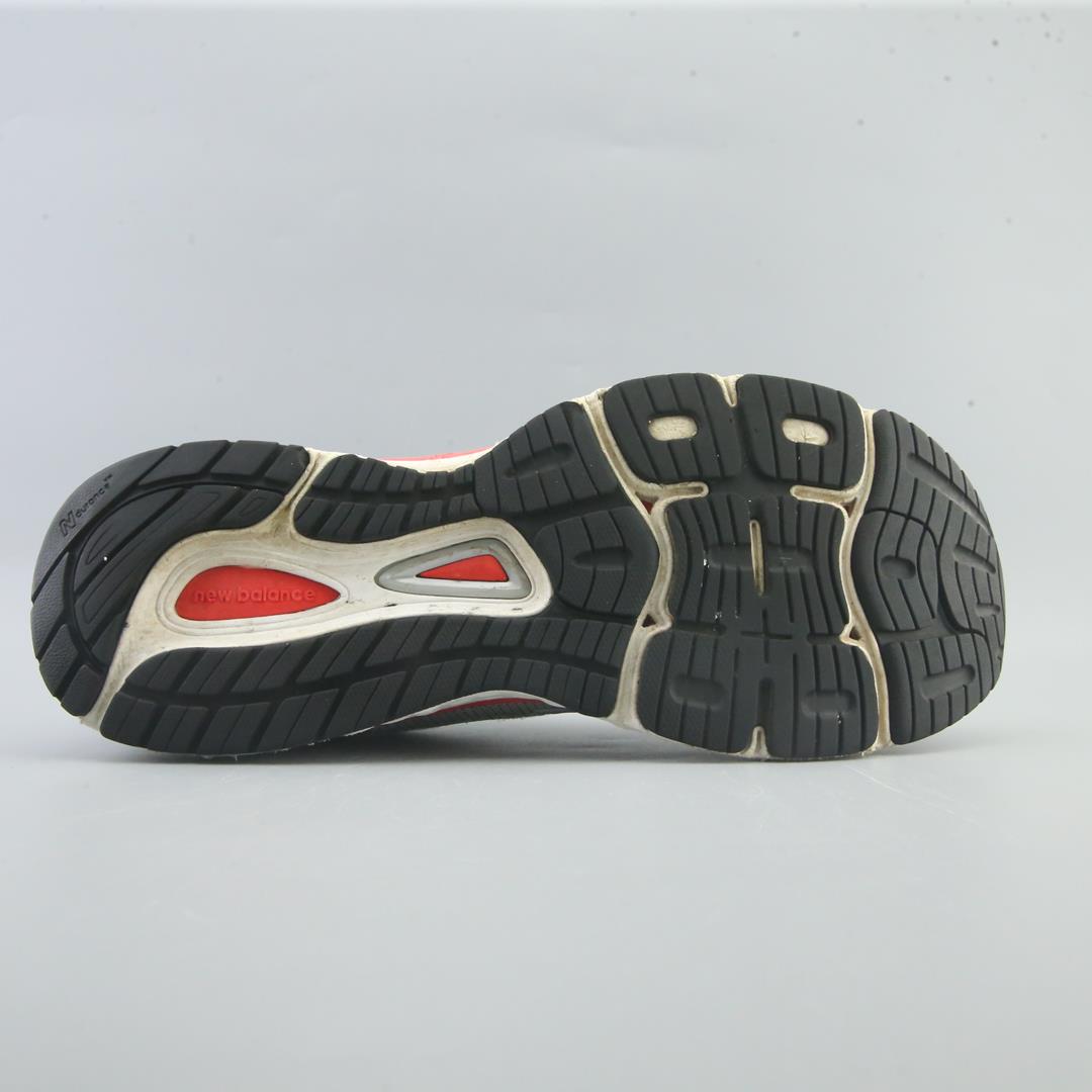 NEW BALANCE 880 V9