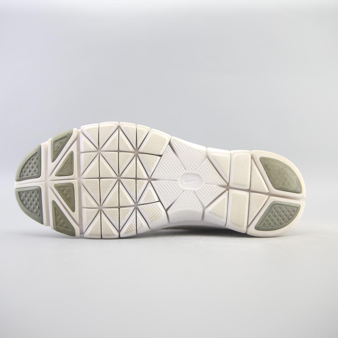 NIKE  FREE 5.0
