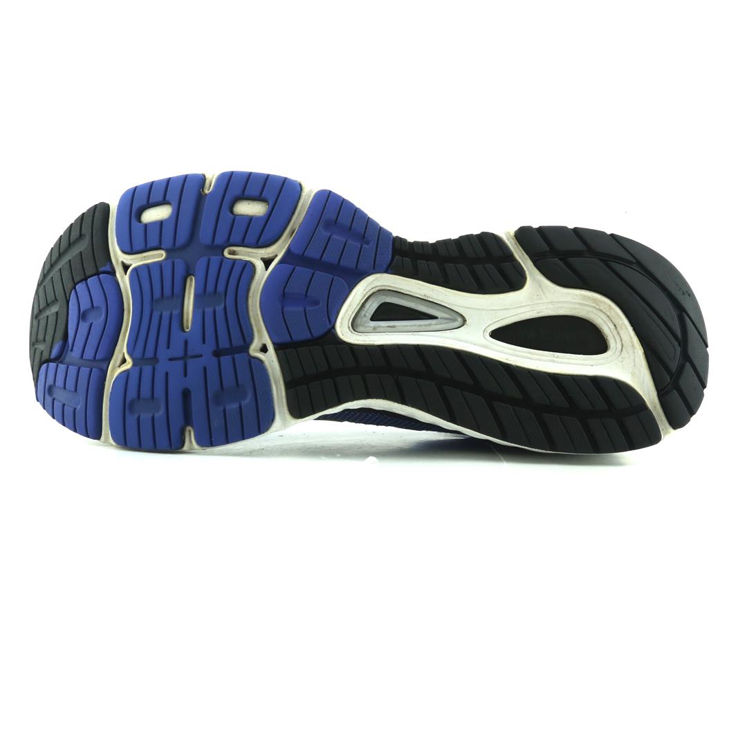 NEW BALANCE 880 V9