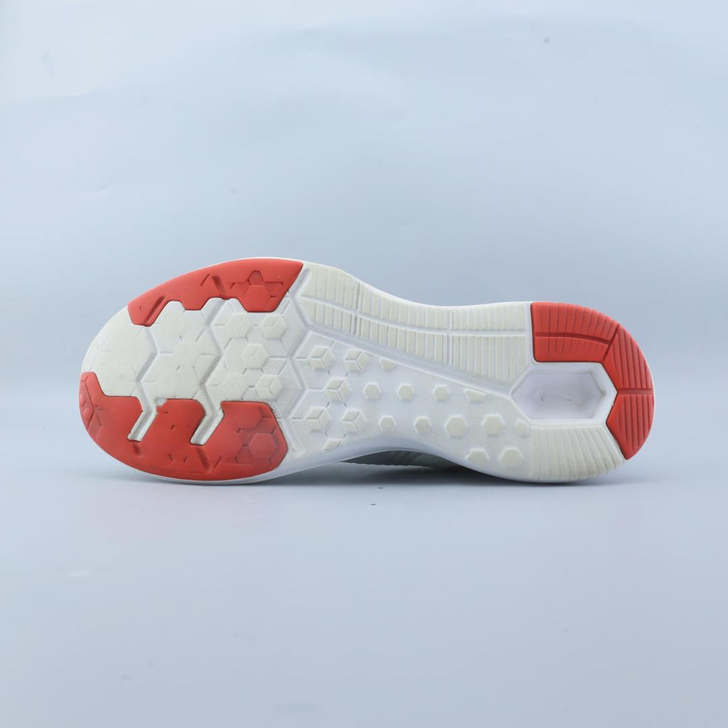 NIKE IN SEASON TR 8