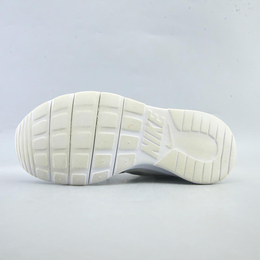 NIKE TANJUN