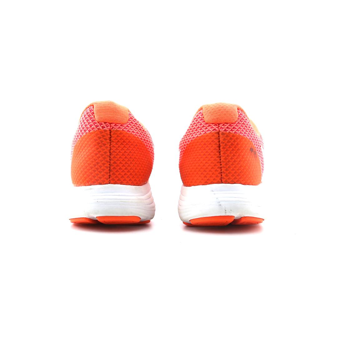 NIKE REVOLUTION 3