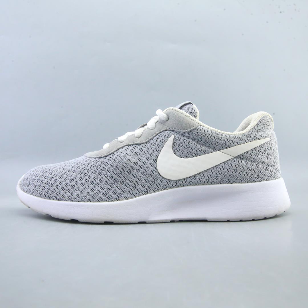 NIKE TANJUN