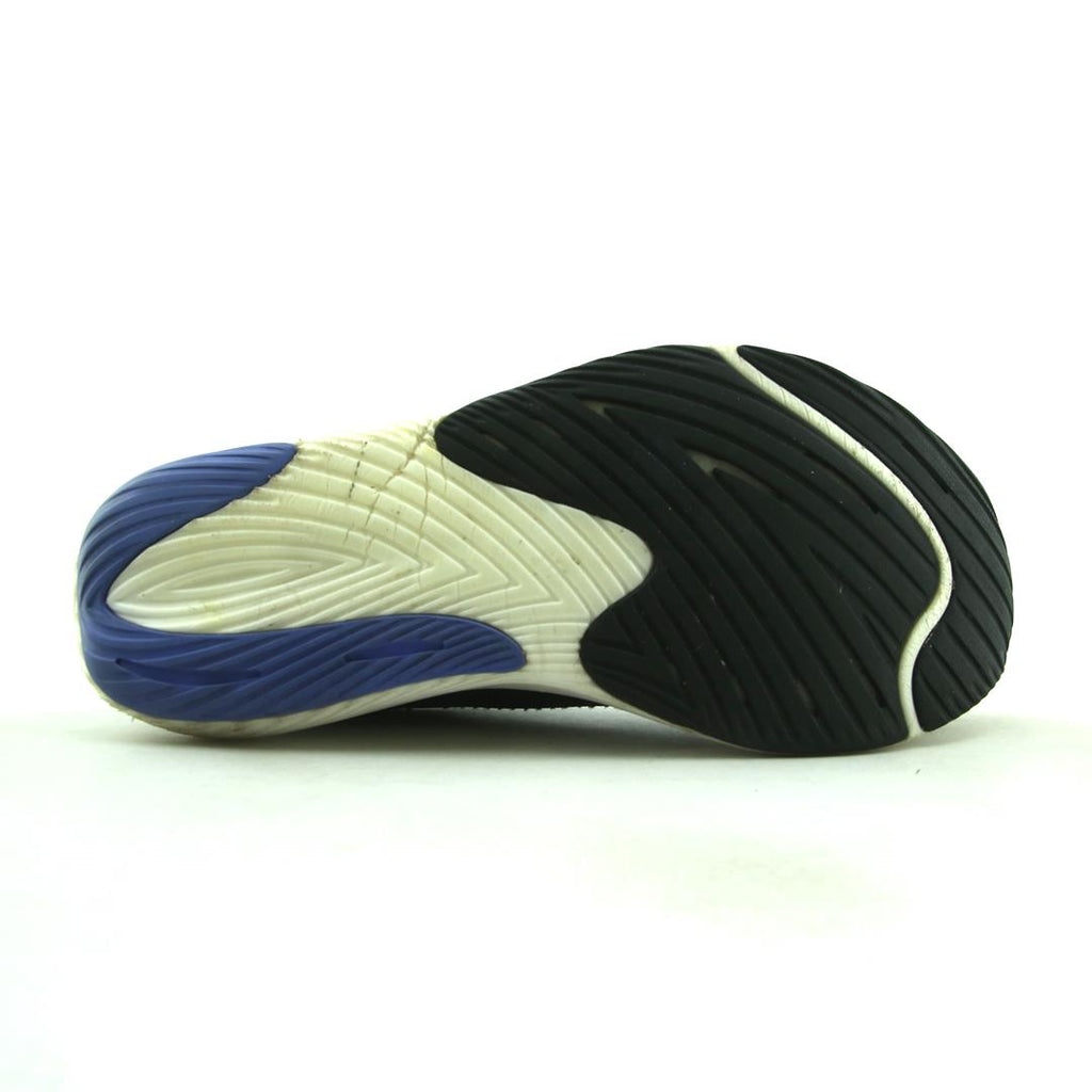 NEW BALANCE FUELCELL REBEL V3