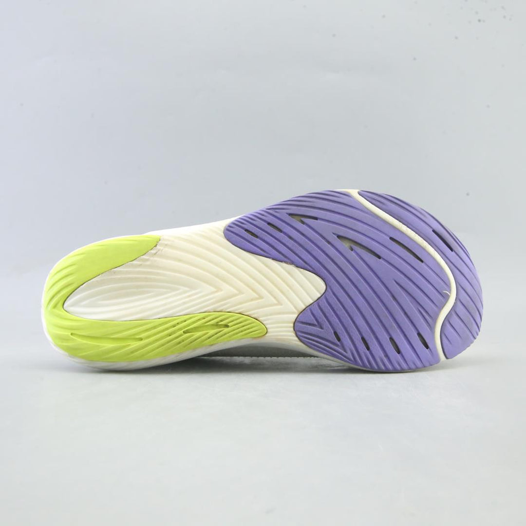 NEW BALANCE FUELCELL REBEL V3