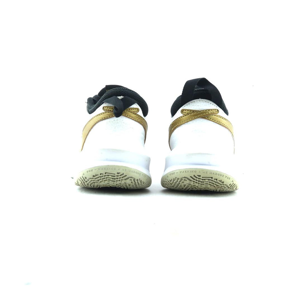 NIKE TEAM HUSTLE D 10