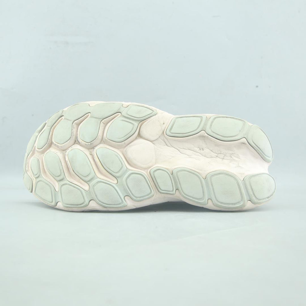 NEW BALANCE FRESH FOAM MORE V4