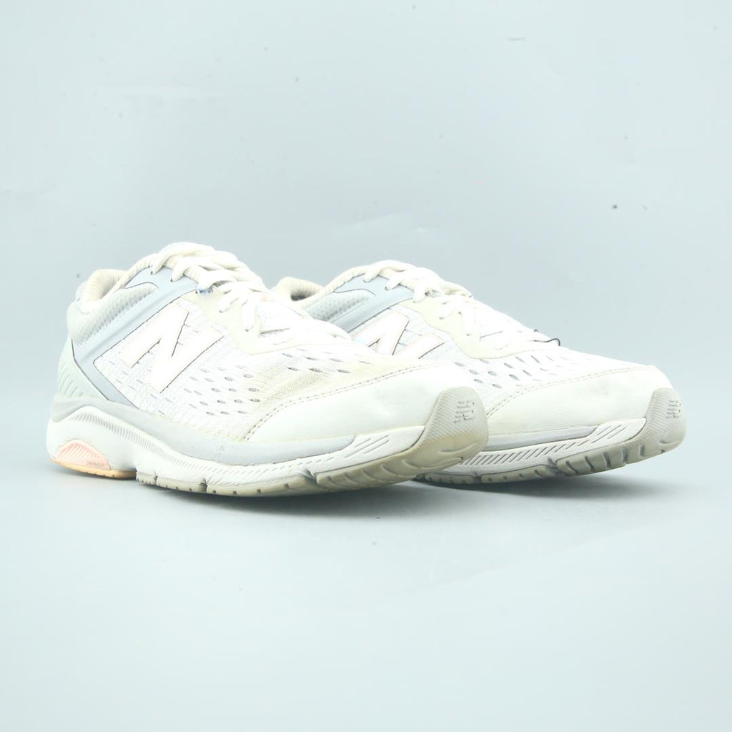 NEW BALANCE 847V4