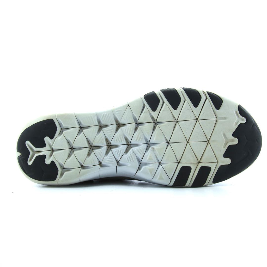 NIKE FREE TR 7