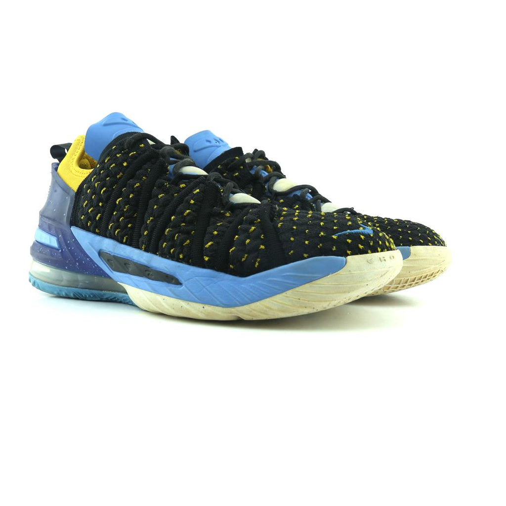 NIKE LEBRON 18