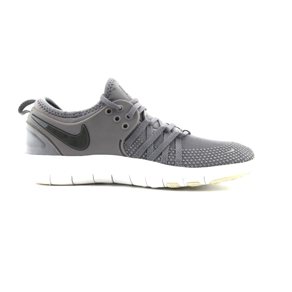 NIKE FREE TR 7