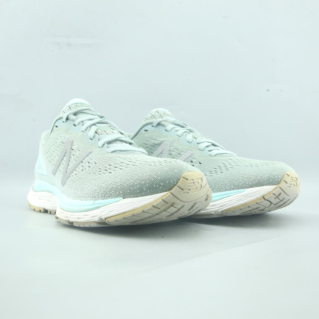 NEW BALANCE 880V9