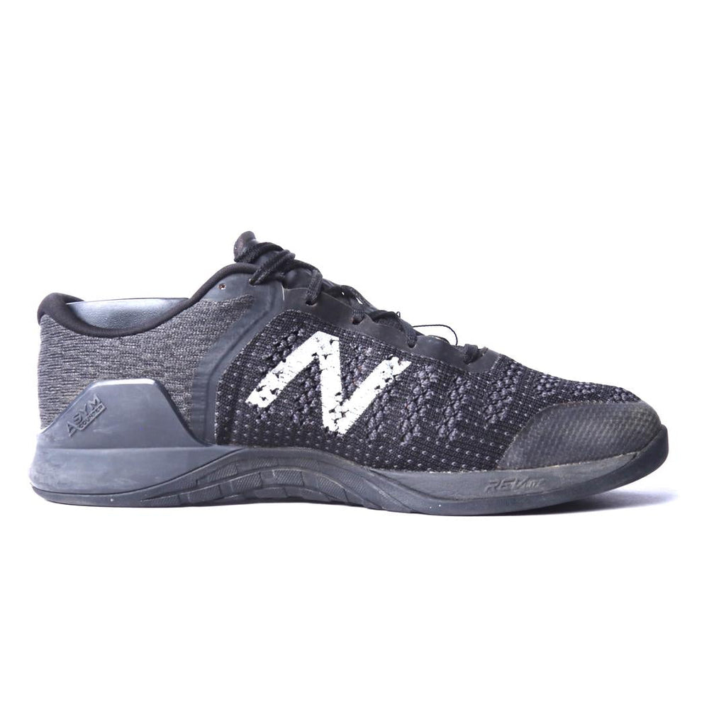 NEW BALANCE MINIMUS PREVAIL